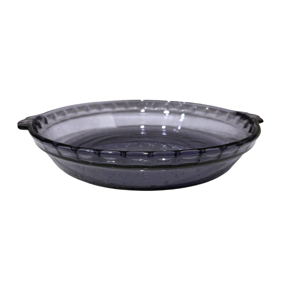 Vintage Pyrex Purple Amethyst Pie Dish 9.5" Glass Bakeware Scalloped Edge
